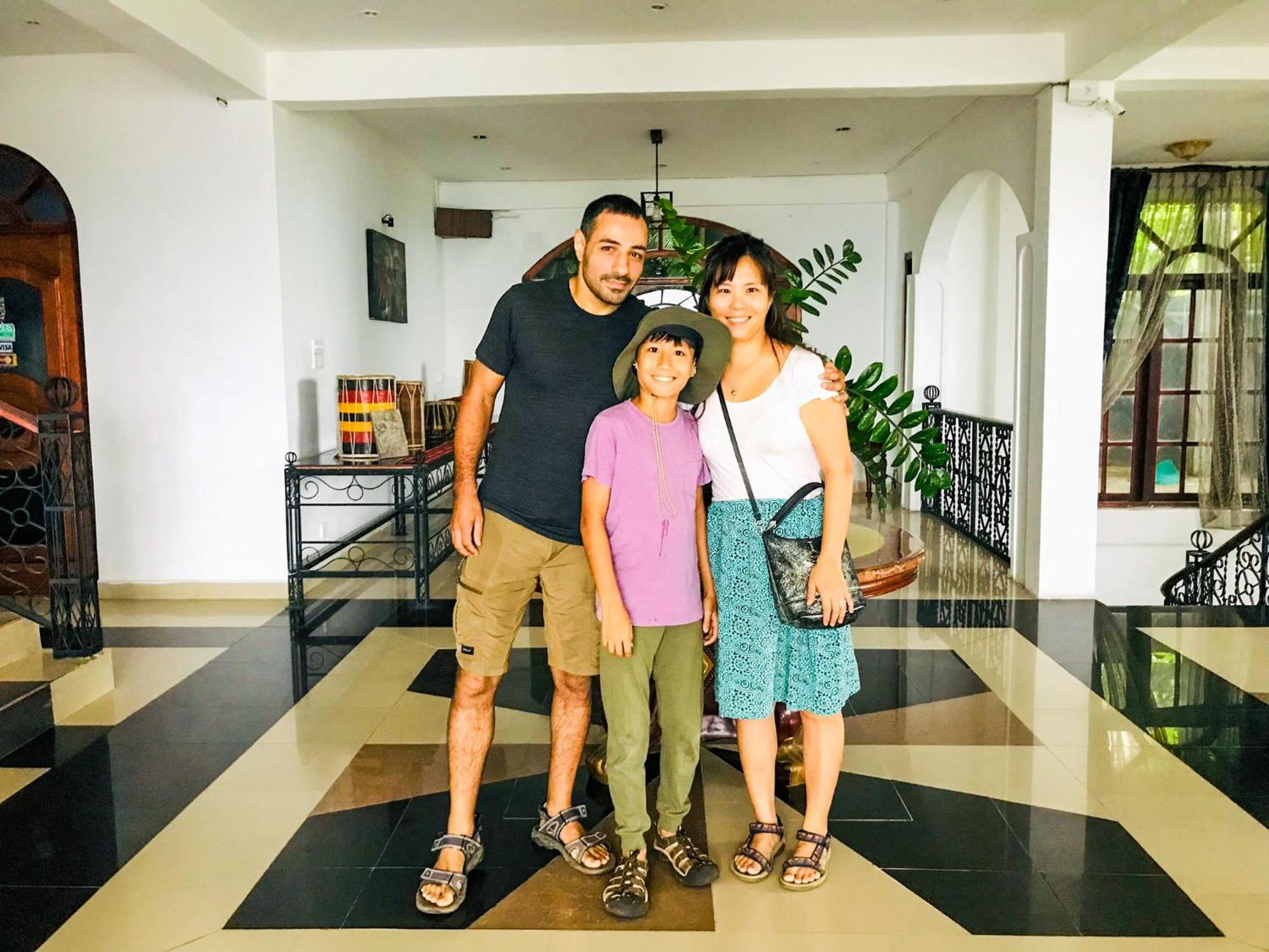Hotel Ceylon Breeze Kandy Esterno foto