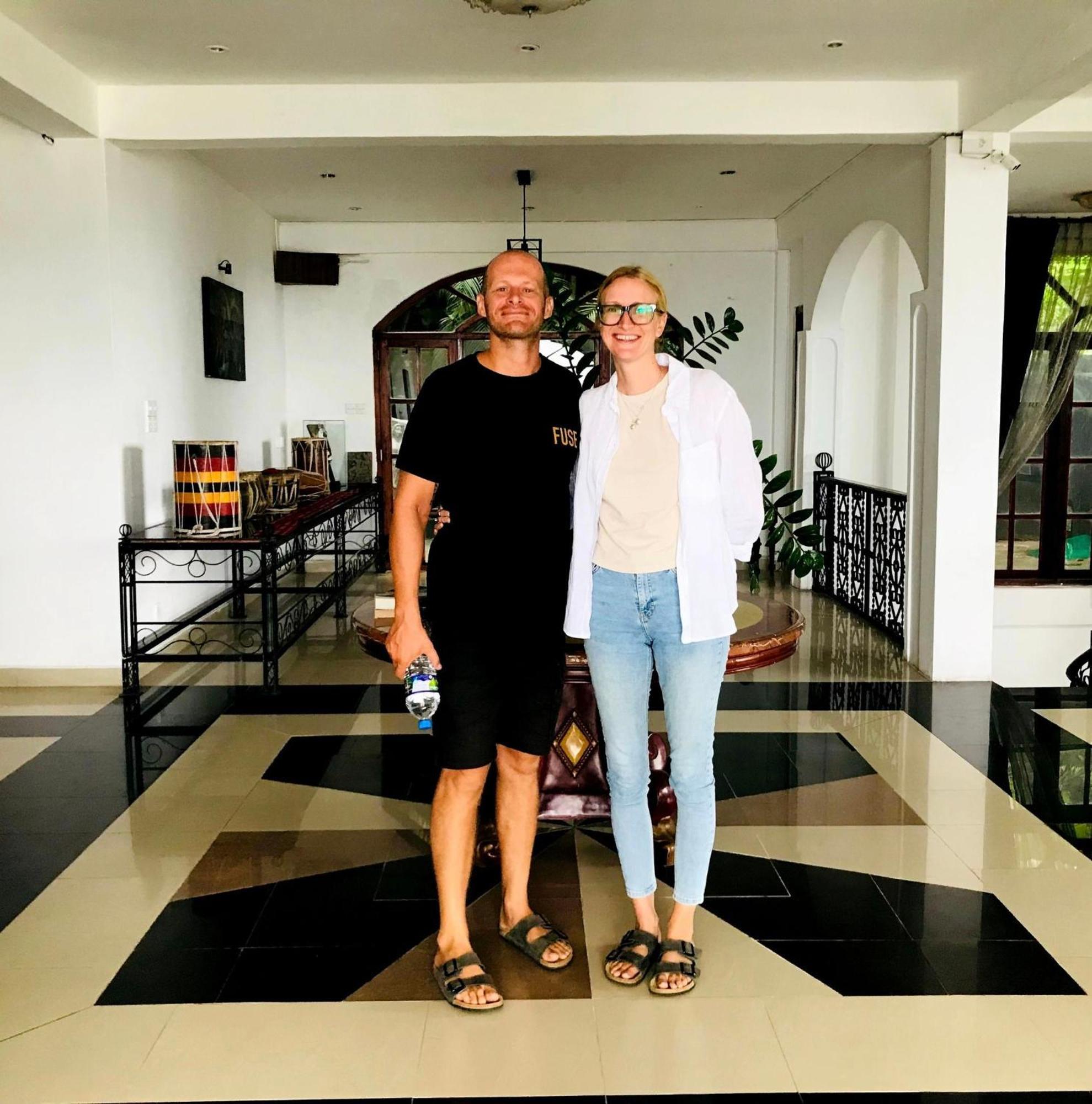 Hotel Ceylon Breeze Kandy Esterno foto